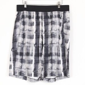 Lululemon 11” Patterned Shorts